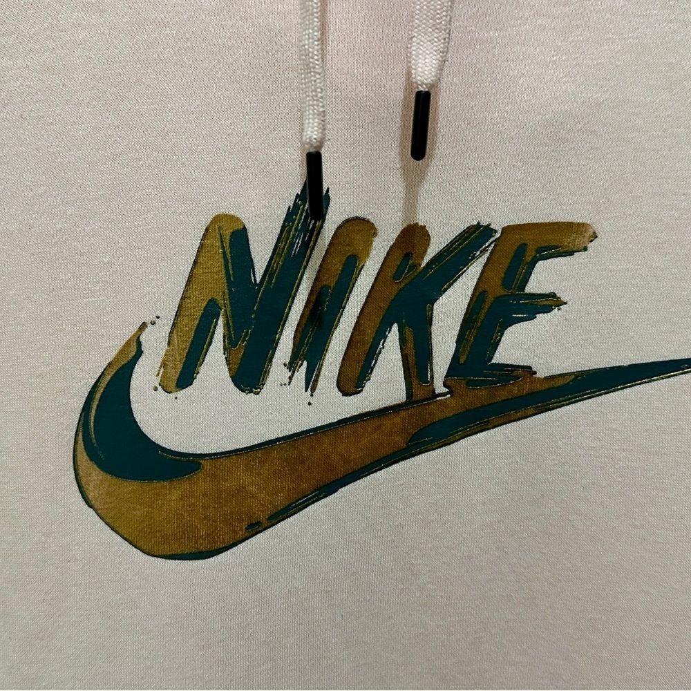 400 Nike | NWOT Blush Pink Graphic Pullover Hoodie (Size M) - Picture 8 of 15